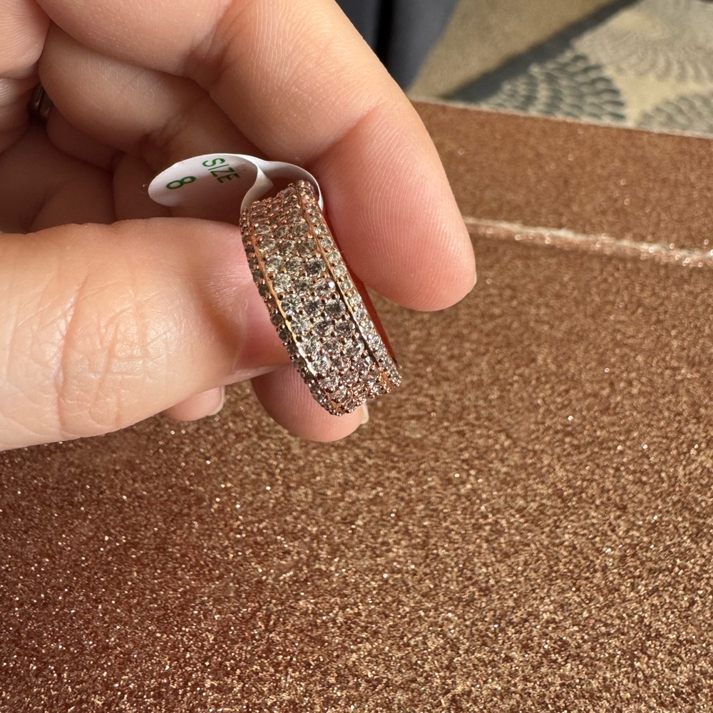Elegant Rose Gold Band Ring